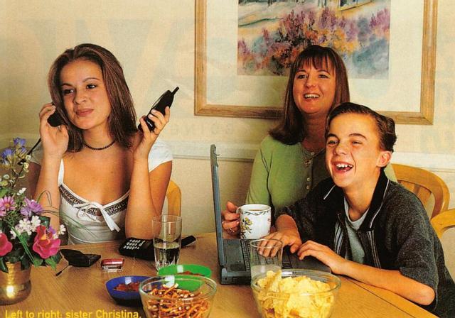 Frankie Muniz at Home With Mom and Sister
