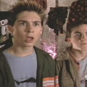 3x09 Reese\'s Job