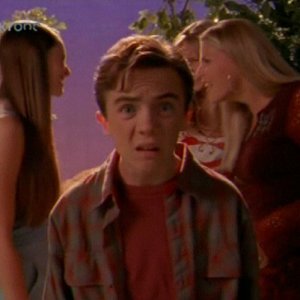 2x09 High School Play