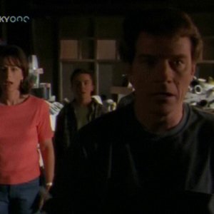 2x14 Hal Quits