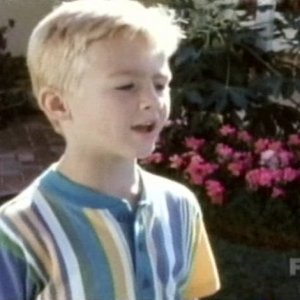2x25 Flashback