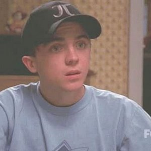 5x05 Malcolm Films Reese