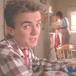 5x05 Malcolm Films Reese