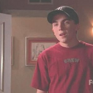 5x05 Malcolm Films Reese