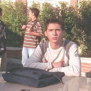 5x05 Malcolm Films Reese