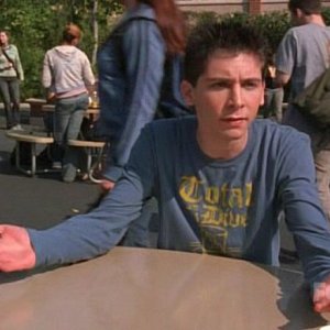5x16 Malcolm Visits College