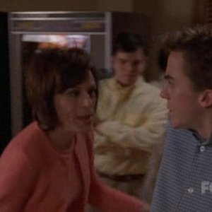 5x16 Malcolm Visits College