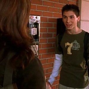 5x16 Malcolm Visits College
