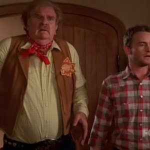 5x16 Malcolm Visits College
