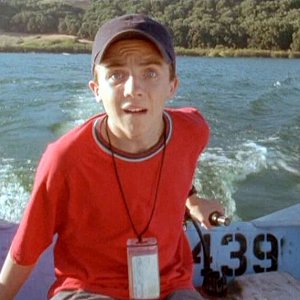 3x01 Houseboat (1)
