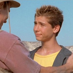 3x01 Houseboat (1)