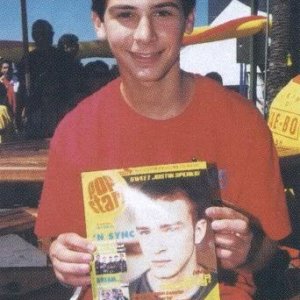 "Popstar" magazine, March 2002
