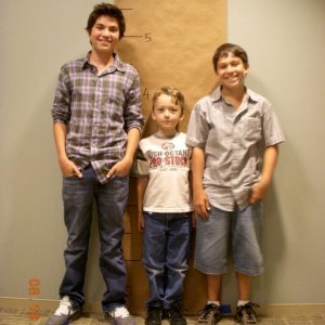 The boys on the set of 'Sons of Tucson', August 18, 2009