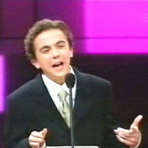 Frankie Muniz presenting the Logie Awards, April 28, 2002