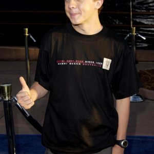 Frankie Muniz at the 'Blue Crush' Premiere