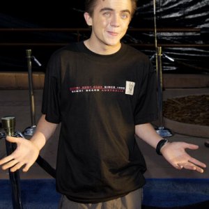 Frankie Muniz at the 'Blue Crush' Premiere