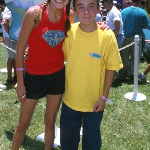 Frankie Muniz at 2000 AIDS Charity Event