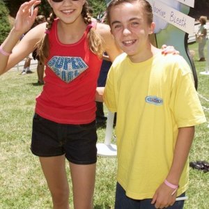 Frankie Muniz at 2000 AIDS Charity Event