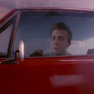 6x09 Malcolm's Car