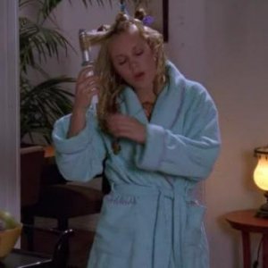 7x16 Lois Strikes Back