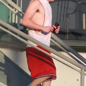 Frankie Muniz Leaving the GYM