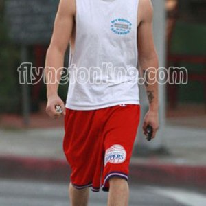 Frankie Muniz Leaving the GYM