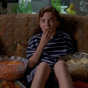 1x05 Malcolm Babysits