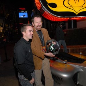 Frankie Muniz Announces 2008 Racing with Bryan Cranston