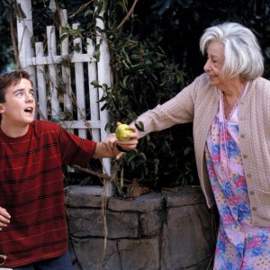 2x11 Old Mrs. Old still