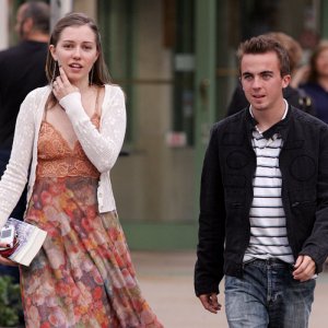 Frankie Muniz with a Fan in Miami