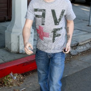 Frankie Muniz Lunch at Mandarette Chinese Cafe