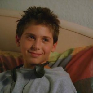 Justin Berfield in 'Mom, Can I Keep Her?' (1998)