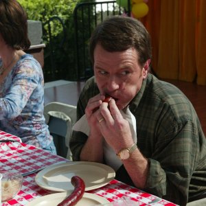5x08 Block Party still