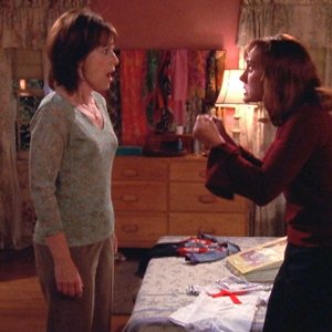 5x13 Lois' Sister