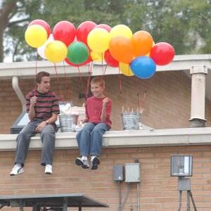 6x01 Reese Comes Home (3) still