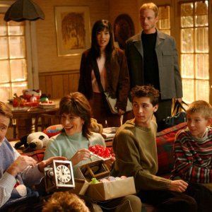 6x06 Hal's Christmas Gift still