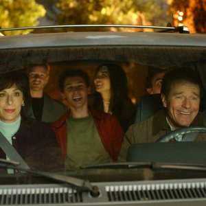 6x06 Hal's Christmas Gift still