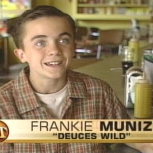 Entertainment Tonight interviews Frankie on the 'Deuces Wild' set