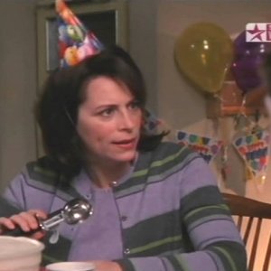 3x15 Hal's Birthday