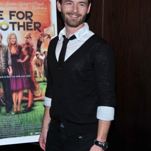 Chris Masterson at Premiere of 'Made For Each Other'