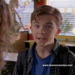 1x03 Home Alone 4