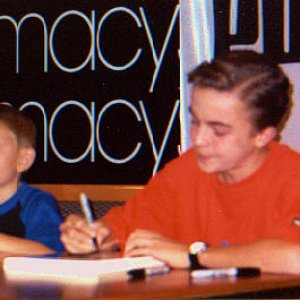 Frankie and Erik at the signing session at Macy's