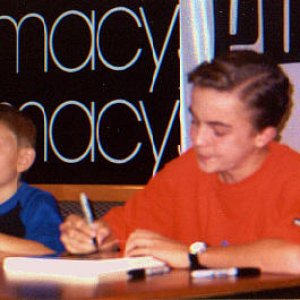 Frankie and Erik at the signing session at Macy's