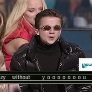 Frankie Muniz on MTV's Celebrity Say What? Karaoke, 2001