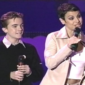 Frankie Muniz co-hosted the 2001 Winter Special Olympics