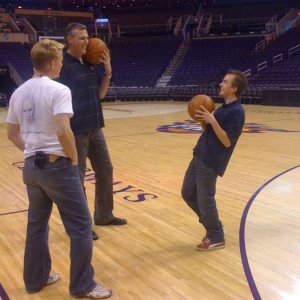 Frankie preparing for 2010 Phoenix Suns Celebrity Shootout