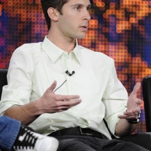 Justin Berfield answering questions on 'Sons of Tucson'