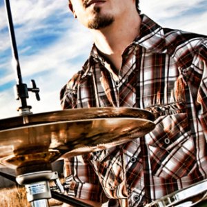 Frankie Muniz as drummer of 'You Hang Up'