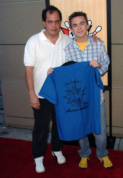 Frankie Muniz and Dad at 100th Episode Bowling Party