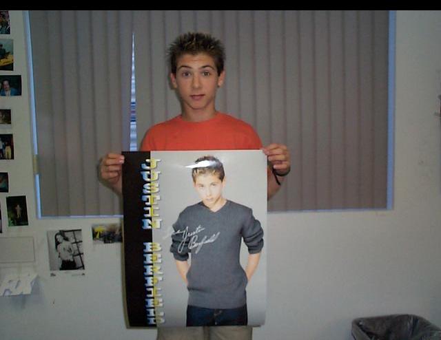Justin Berfield, posing with his own poster!